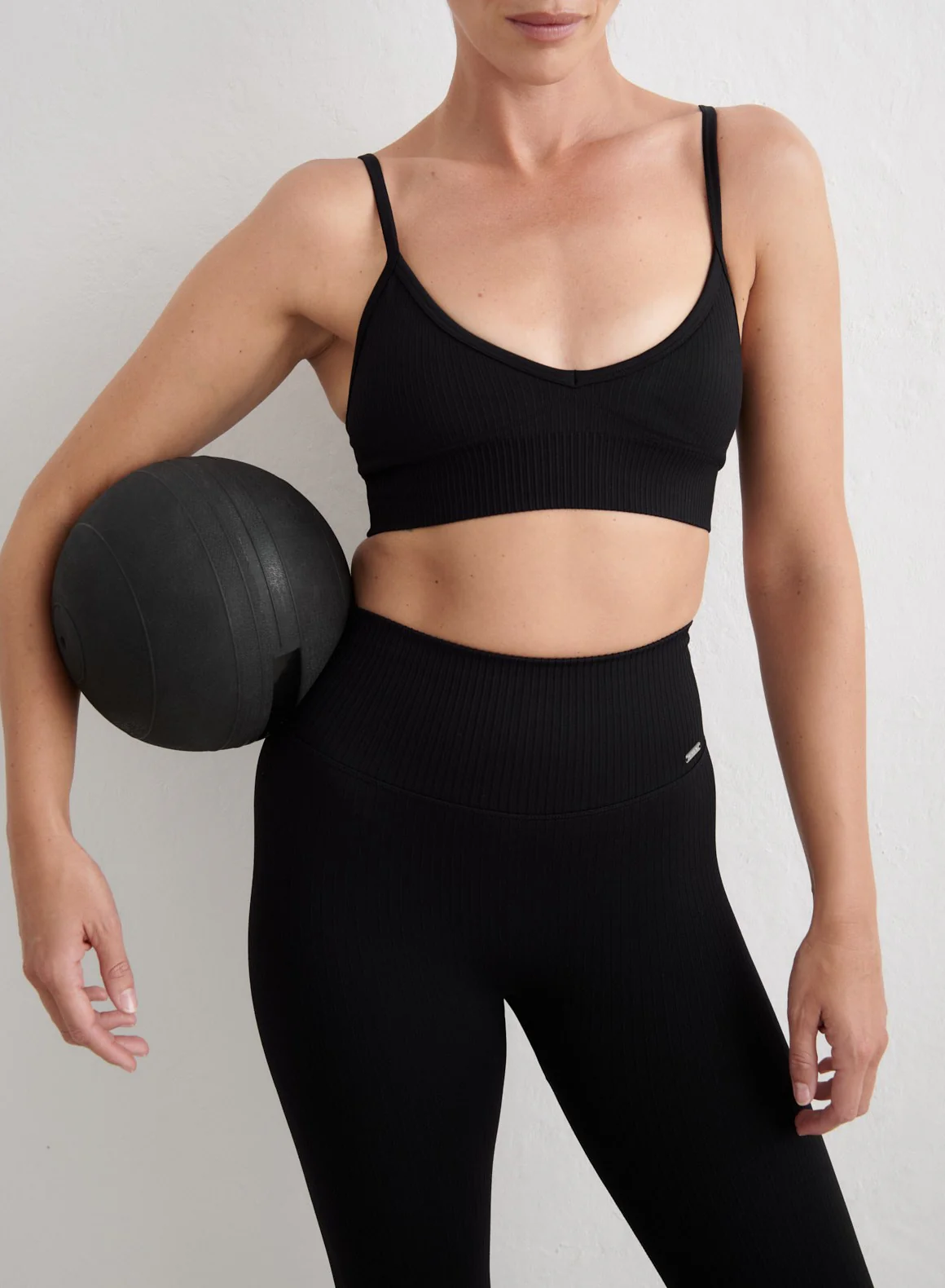 Black Ribbed Seamless Tights - Image 5
